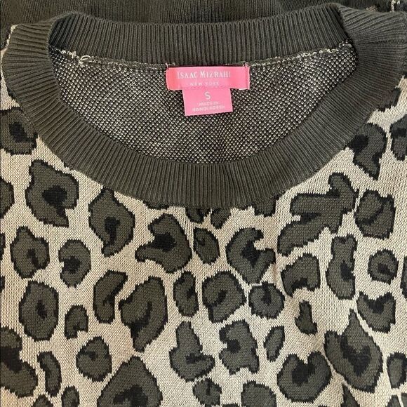 Isaac Mizrahi | Leopard Print Sweater Crew Neck - Picture 7 of 9